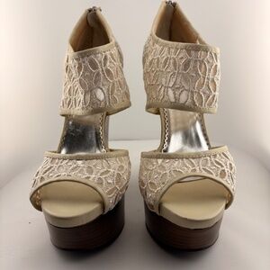 BEBE Celia Lace Wedge Platform Sandal Heels - Size 9 Medium - never worn